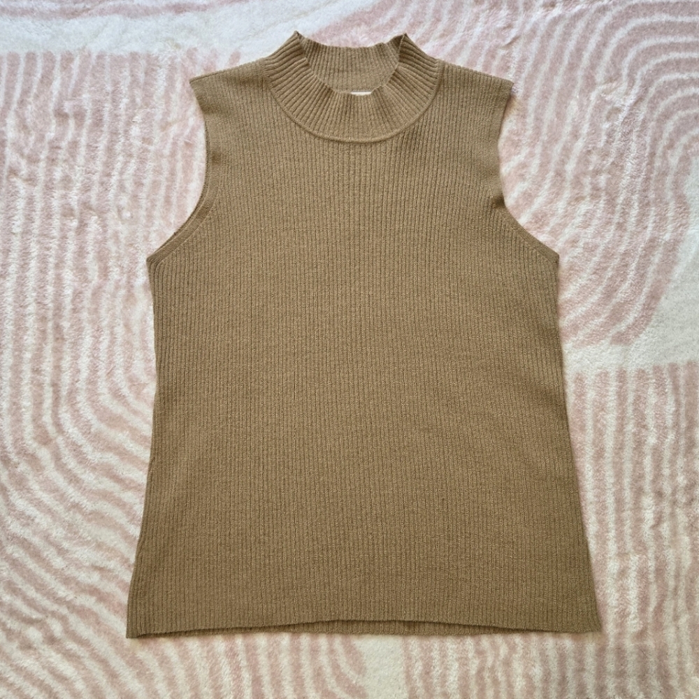 Liz Claiborne Ribbed Mock Neck Tank | L